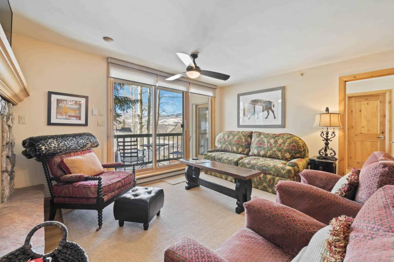 Borders Lodge By East West Hospitality Beaver Creek Exterior foto