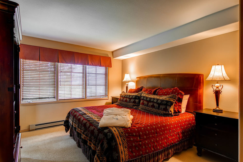 Borders Lodge By East West Hospitality Beaver Creek Exterior foto