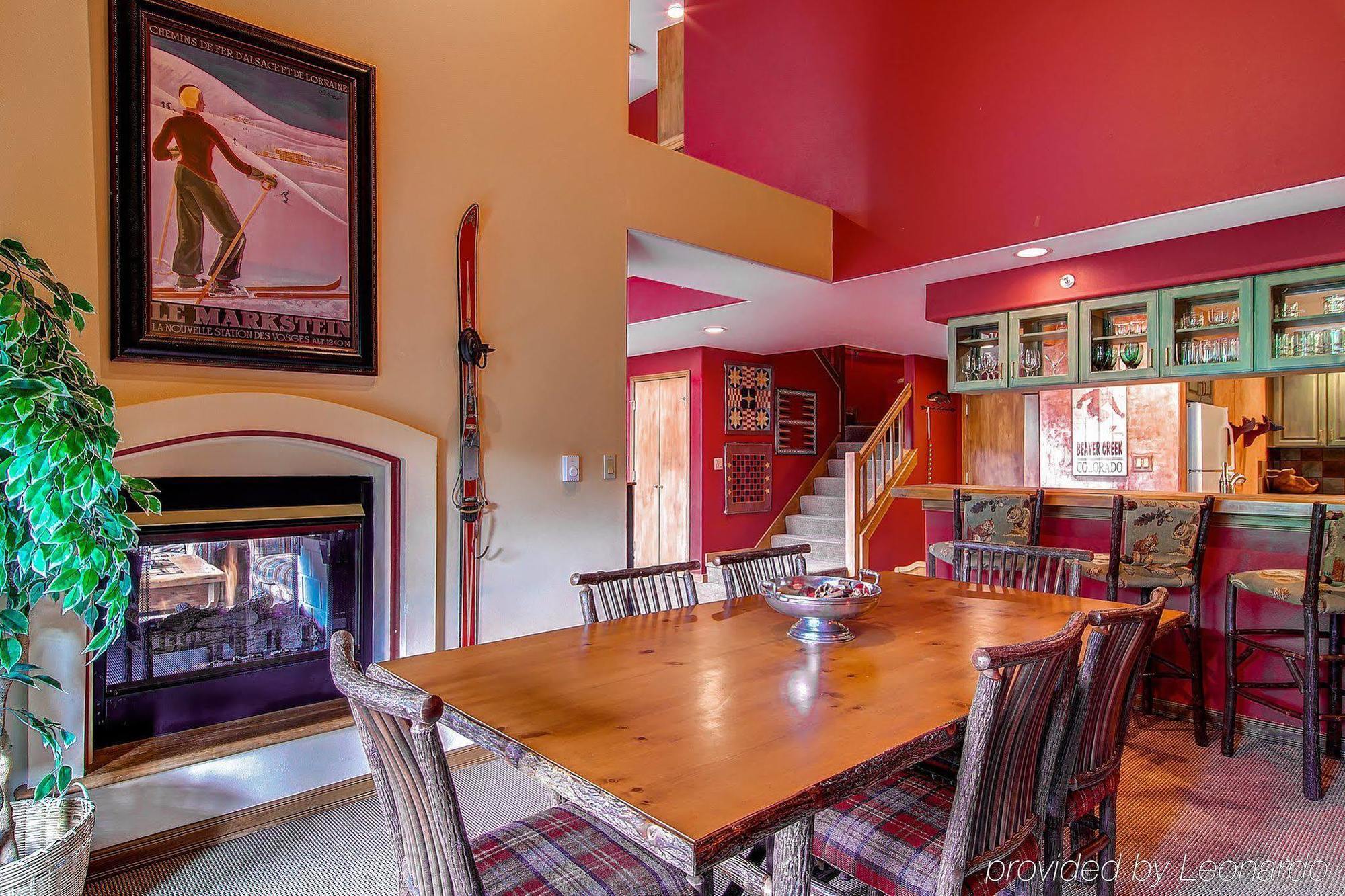 Borders Lodge By East West Hospitality Beaver Creek Exterior foto